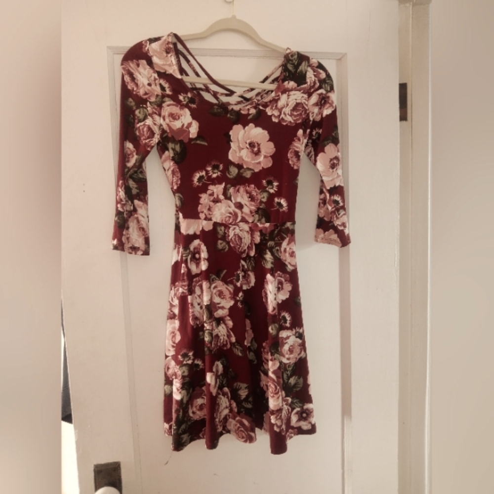 EUC By & By Women's 3/4 Sleeves Floral Dress Sz. S